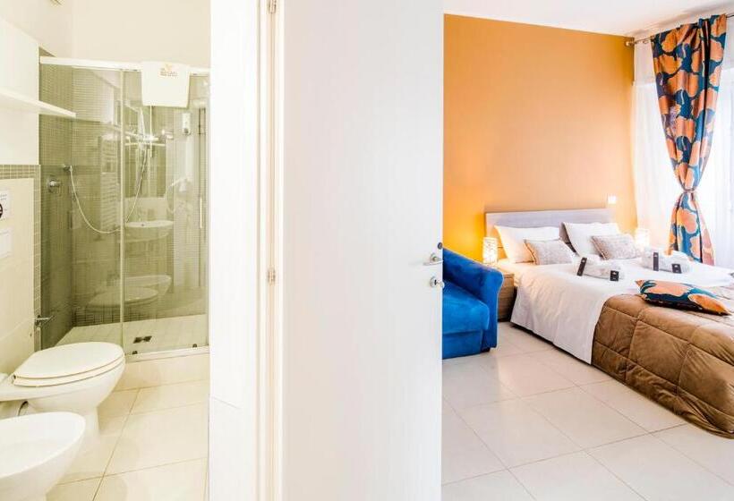 اتاق استاندارد با بالکن, Guest House Mr. Brown