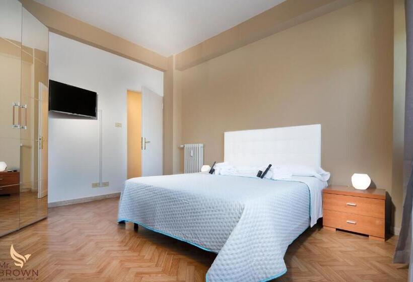 آپارتمان 1 خوابه با بالکن, Guest House Mr. Brown