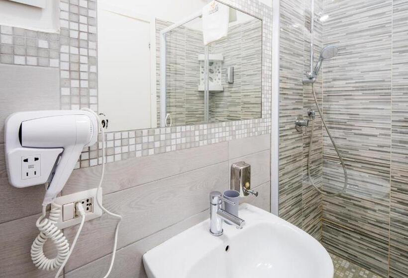 اتاق استاندارد با بالکن, Guest House Mr. Brown