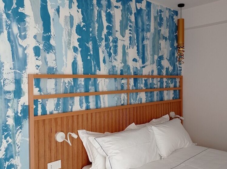 اتاق لوکس با چشم‌انداز دریا, B&b Giro Di Boa