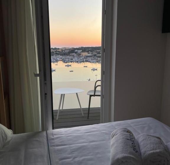 اتاق استاندارد با بالکن و چشم‌انداز دریا, B&b Giro Di Boa