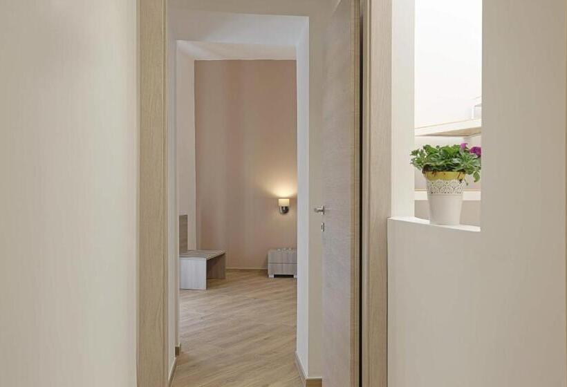 バルコニー付きスタンダードトリプルルーム, Le Maioliche