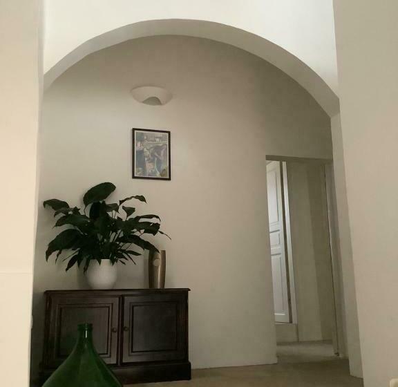 Полулюкс, Palazzo Cariddi
