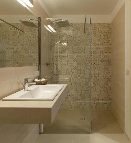 اتاق لوکس, Palazzo Cariddi