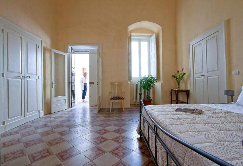 اتاق لوکس, Palazzo Cariddi