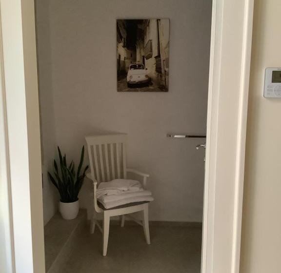 اتاق لوکس با بالکن, Palazzo Cariddi