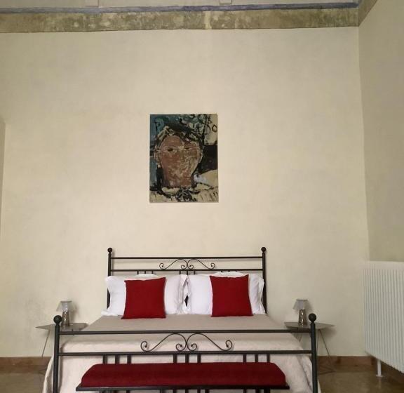 اتاق لوکس با بالکن, Palazzo Cariddi