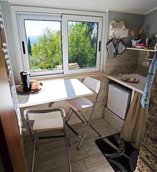 ガーデンビュースイート, Bed And Breakfast Romantica Evasione