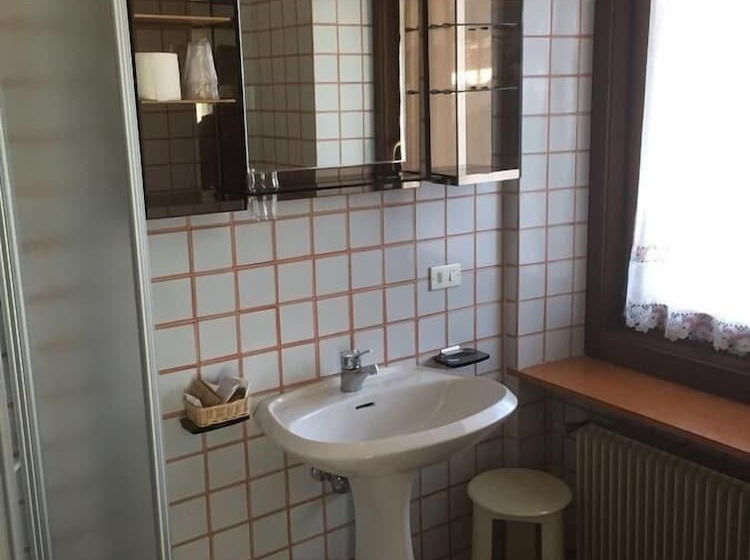 Трехместный Номер Базовый, Diana