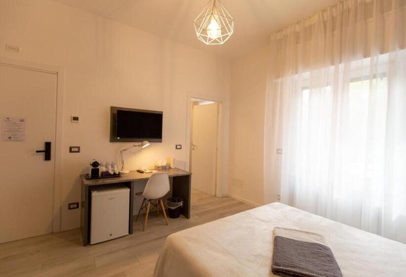 اتاق استاندارد سه نفره, Relax Nel Verde