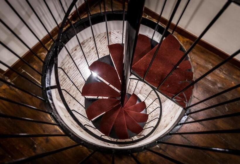 سوییت جونیور لوکس, B&b I Maestri