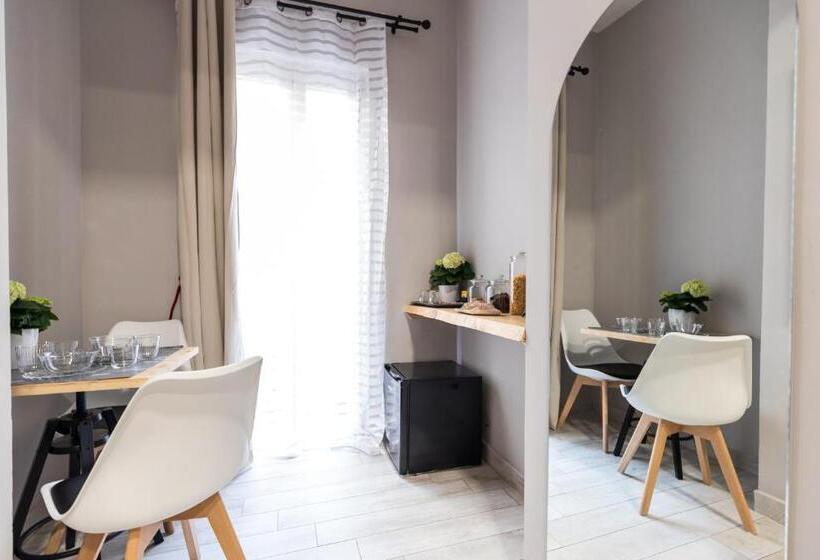 اتاق لوکس با تخت بزرگ, B&b I Maestri