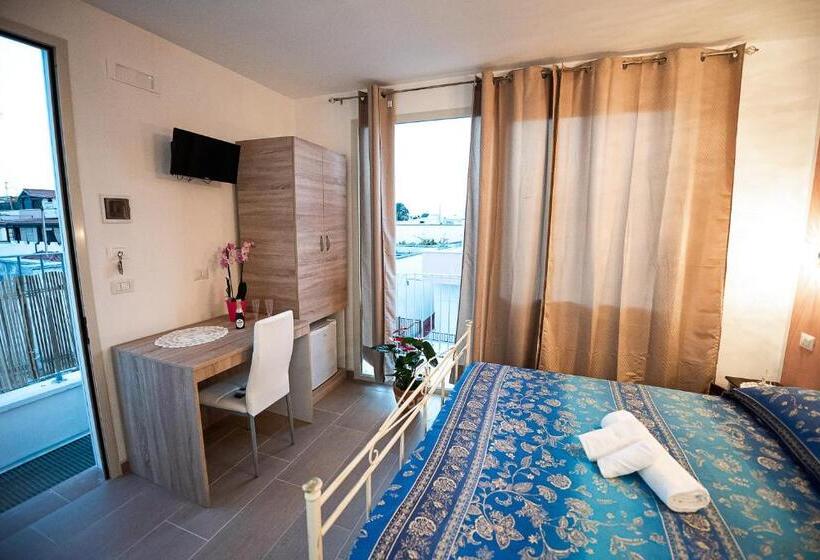 חדר דלוקס עם מרפסת נוף לים, La Scalinata