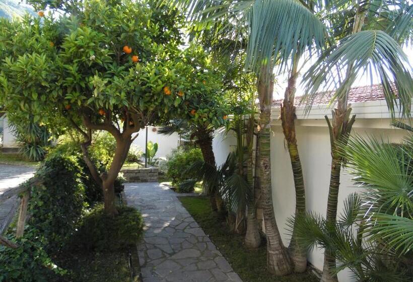 سوییت با چشم‌انداز باغ, Villa Bianca