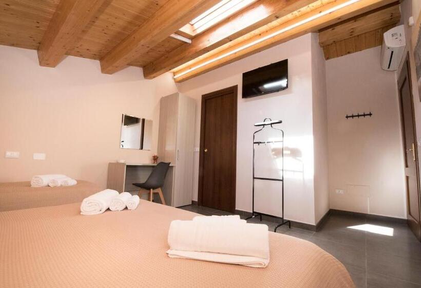 스탠다드 트리플 룸, Casa Vacanze Malaclà