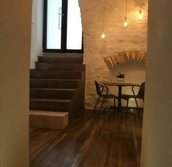 デラックススタジオ, L Archasetta Historic Apartments