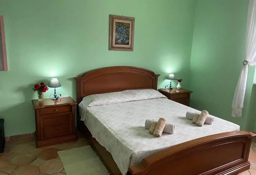 マウンテンビュースタンダードルーム, Casa T Bed And Breakfast & Home Restaurant Di Tacchino Simone