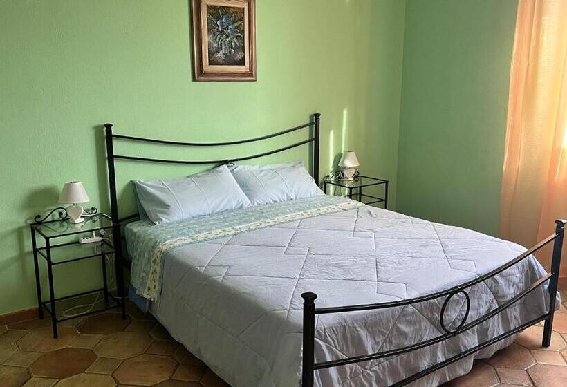 Номер Стандарт Вид на Горы, Casa T Bed And Breakfast & Home Restaurant Di Tacchino Simone