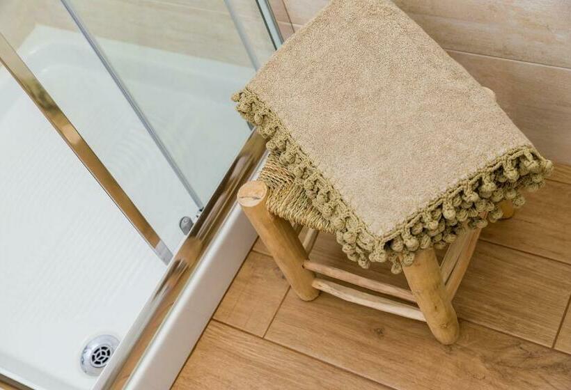 اتاق سوپریور, I Ruscioli