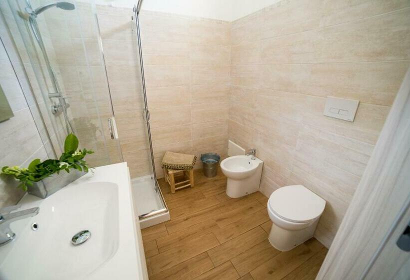 اتاق سوپریور, I Ruscioli