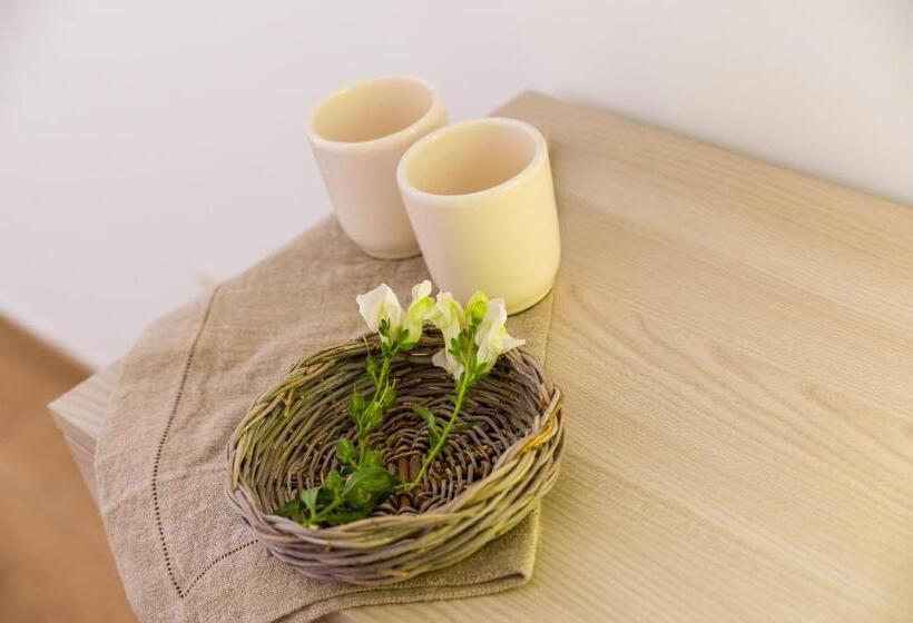 سوئیت جونیور خانوادگی, I Ruscioli