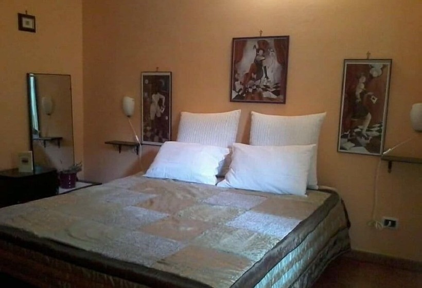 スタンダードルーム, Monte Degli Elci B&b