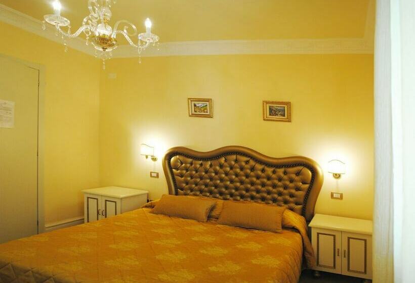 デラックススタジオ, Villa Casula