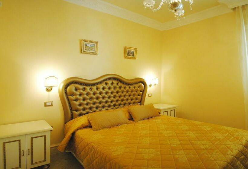 デラックススタジオ, Villa Casula