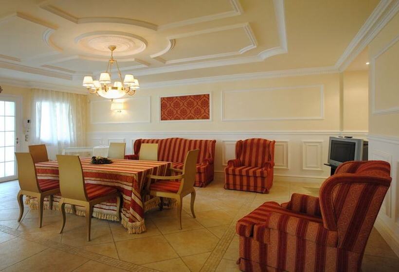 デラックススタジオ, Villa Casula