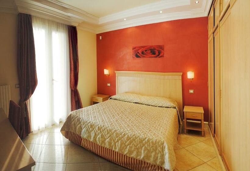 デラックススタジオ, Villa Casula