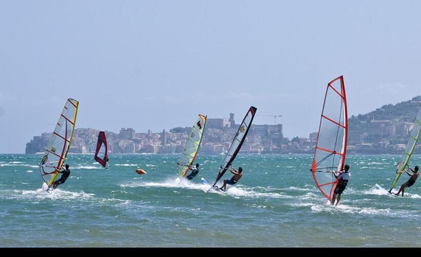 غرفة قياسية, Aloha House