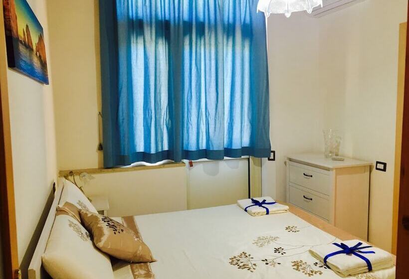 غرفة قياسية, Aloha House