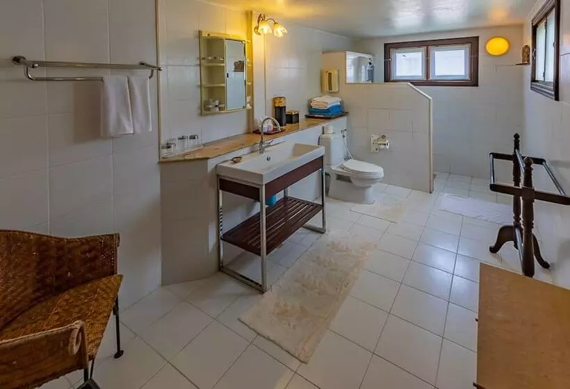 ویلای 2 خوابه, Ban Kaew Villas