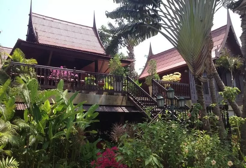 ویلای 2 خوابه, Ban Kaew Villas