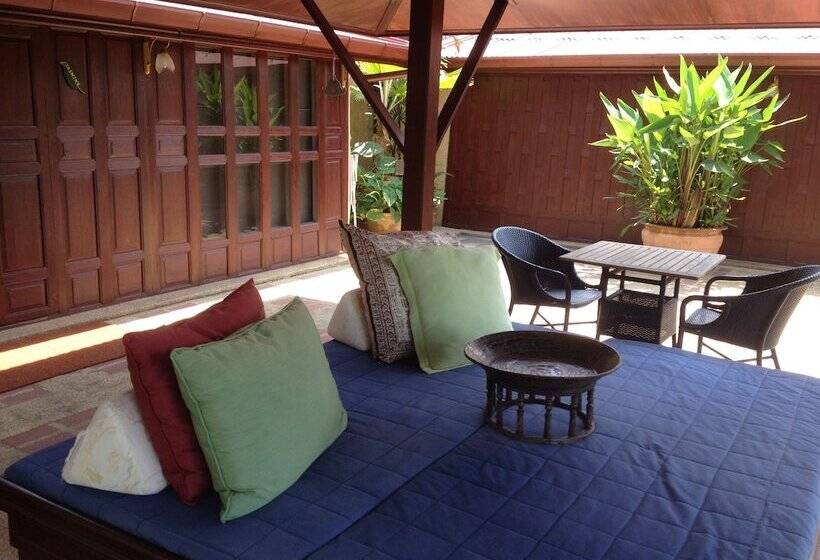 Quarto Deluxe Vista Jardim, Ban Kaew Villas