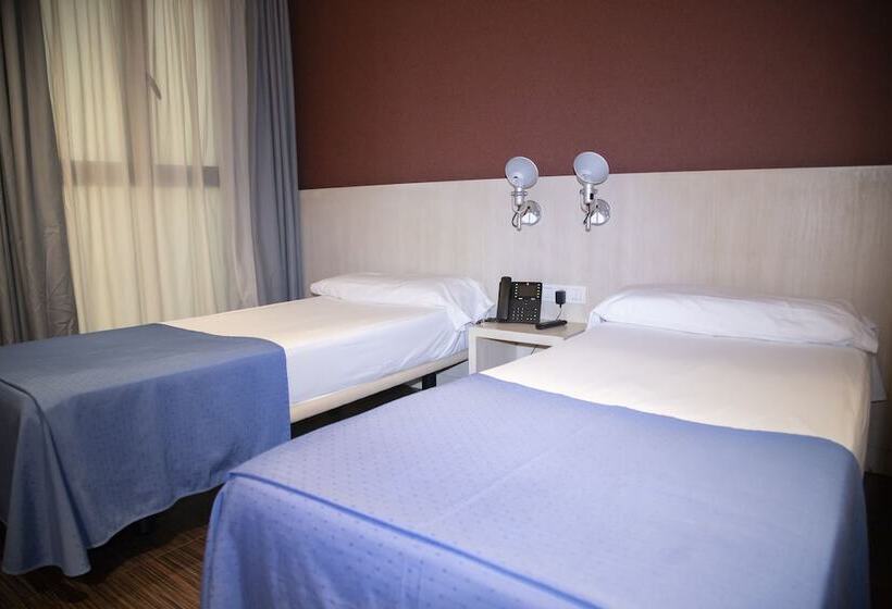 غرفة قياسية فردية, El Globo