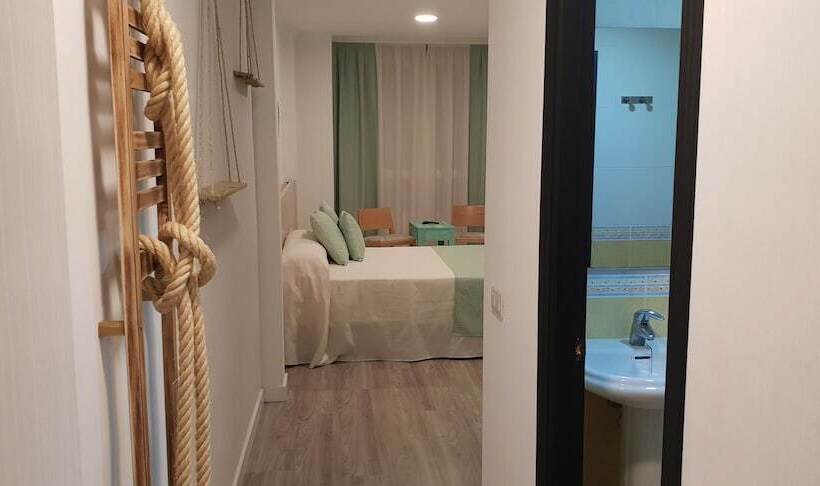 غرفة قياسية, El Globo