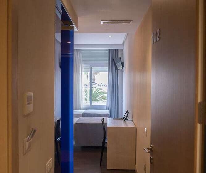 غرفة سوبيريور مطلّة علي البحر, El Globo