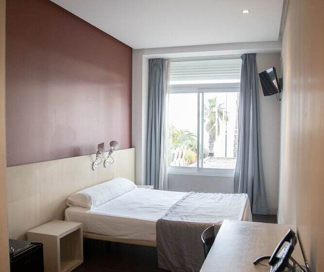 غرفة سوبيريور مطلّة علي البحر, El Globo