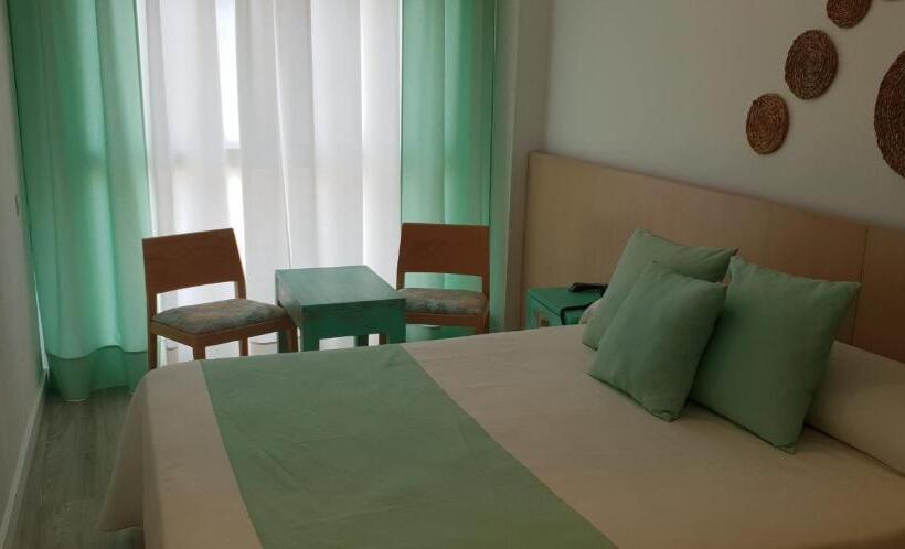 غرفة قياسية, El Globo