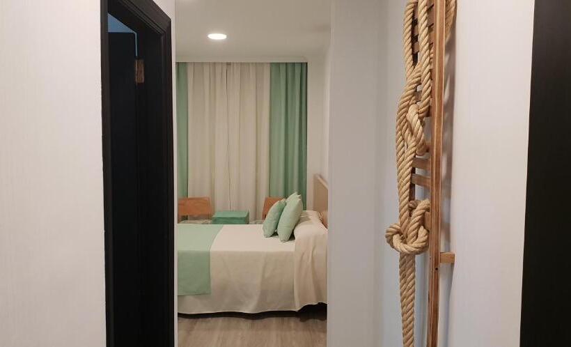 غرفة قياسية, El Globo