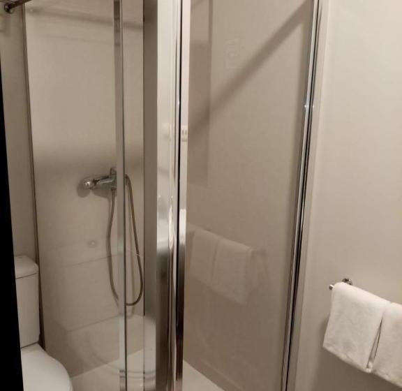 غرفة قياسية ثلاثية, El Globo