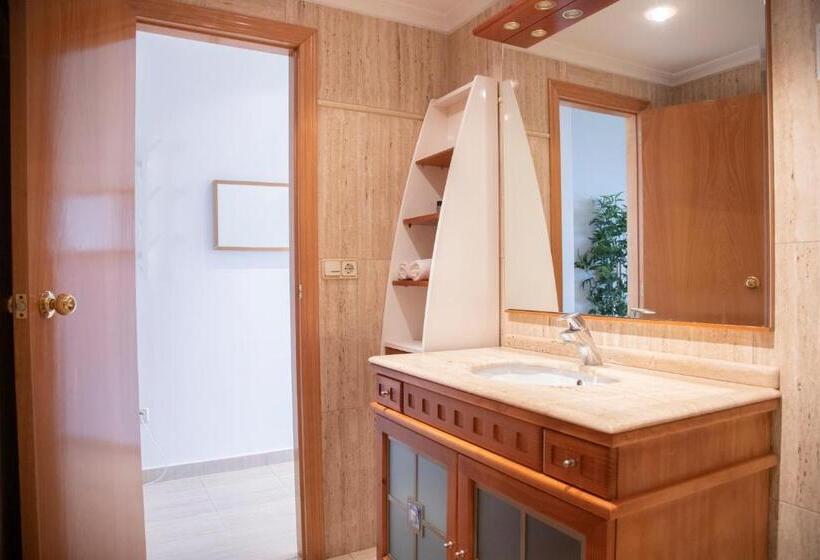 شقة غرفة واحدة مطلة على البحر, El Globo