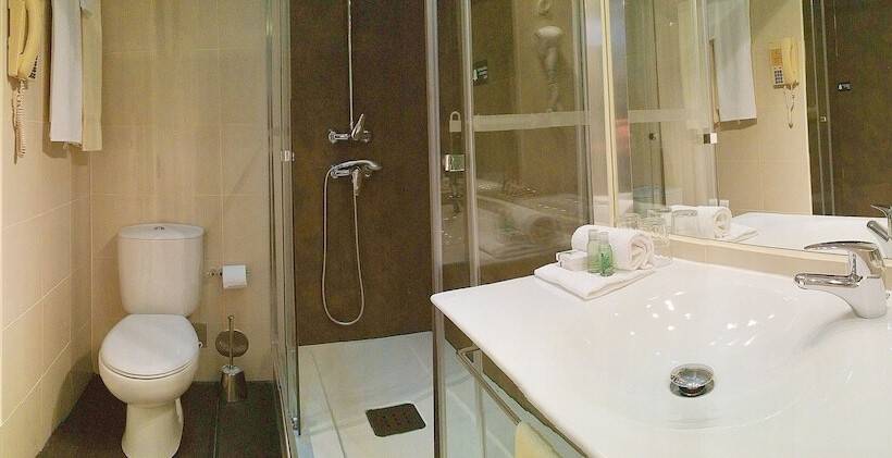 Номер Стандарт Трехместный, Alegre   Bussaco Boutique