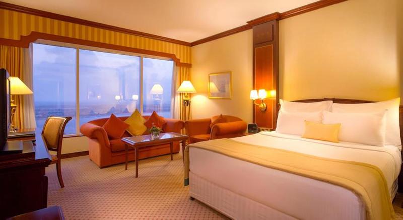 Номер Deluxe, Corniche Hotel Abu Dhabi