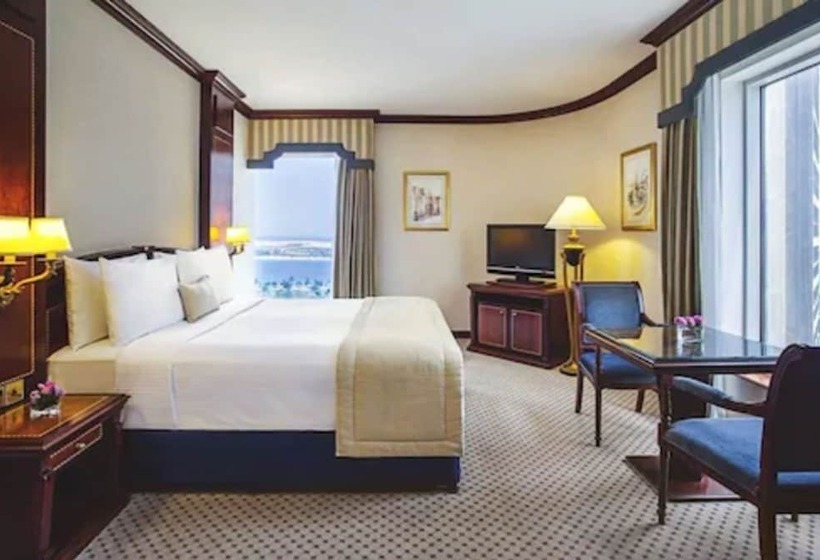 Президентский Люкс, Corniche Hotel Abu Dhabi