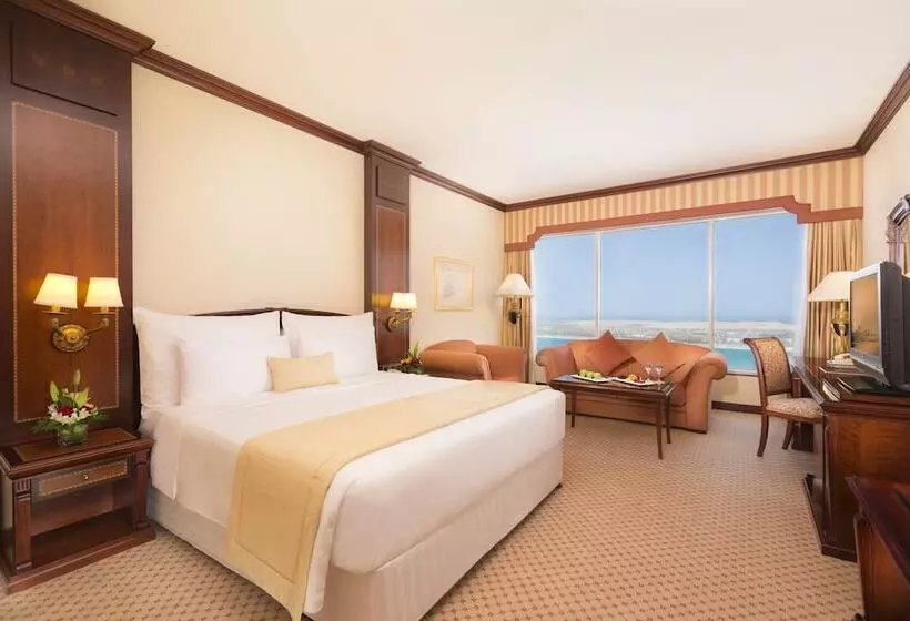 اتاق کلاب, Corniche Hotel Abu Dhabi