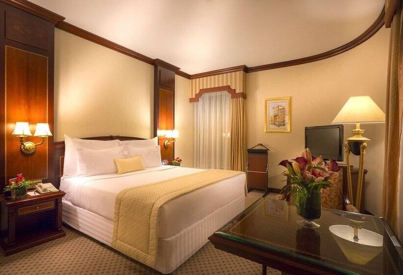 Королевский Люкс, Corniche Hotel Abu Dhabi