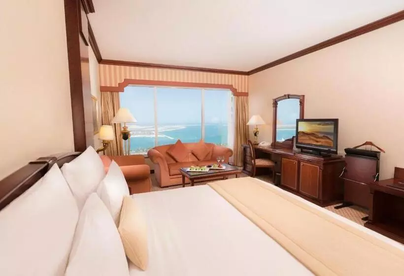 اتاق کلاب, Corniche Hotel Abu Dhabi