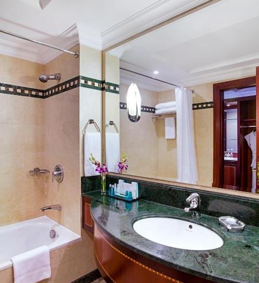 Полулюкс Вид на Море, Corniche Hotel Abu Dhabi